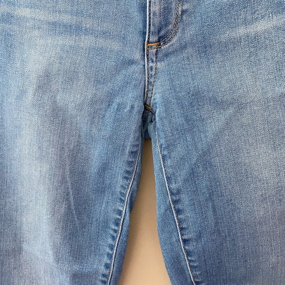Women’s Gap Frayed Hem True Skinny Jeans In Light Indigo Size 26 - Picture 3 of 5